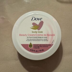 ‼️free with purchase‼️ Dove Body Love Beauty Cream - travel size